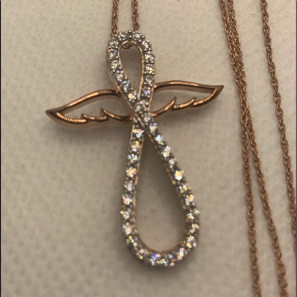ROSE GOLD WINGED CROSS PENDANT WITH CHAIN - Picture 3 of 8